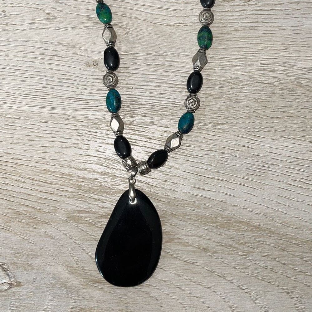 Handmade Womens Black Teardrop PendantโBeaded Statementโ Necklace OS